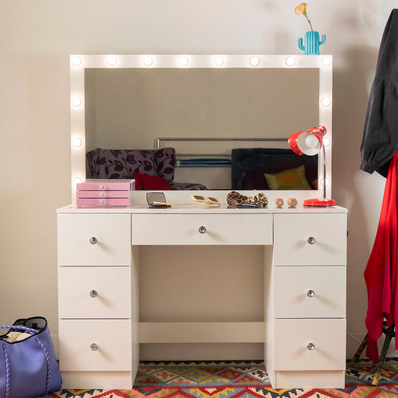 Nova Lighted Makeup Vanity Set