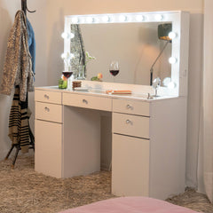 Kiana Lighted Makeup Vanity Desk