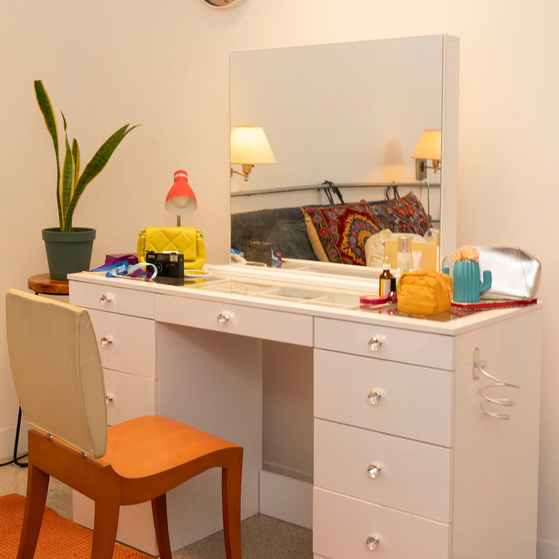 Zoey Makeup Vanity