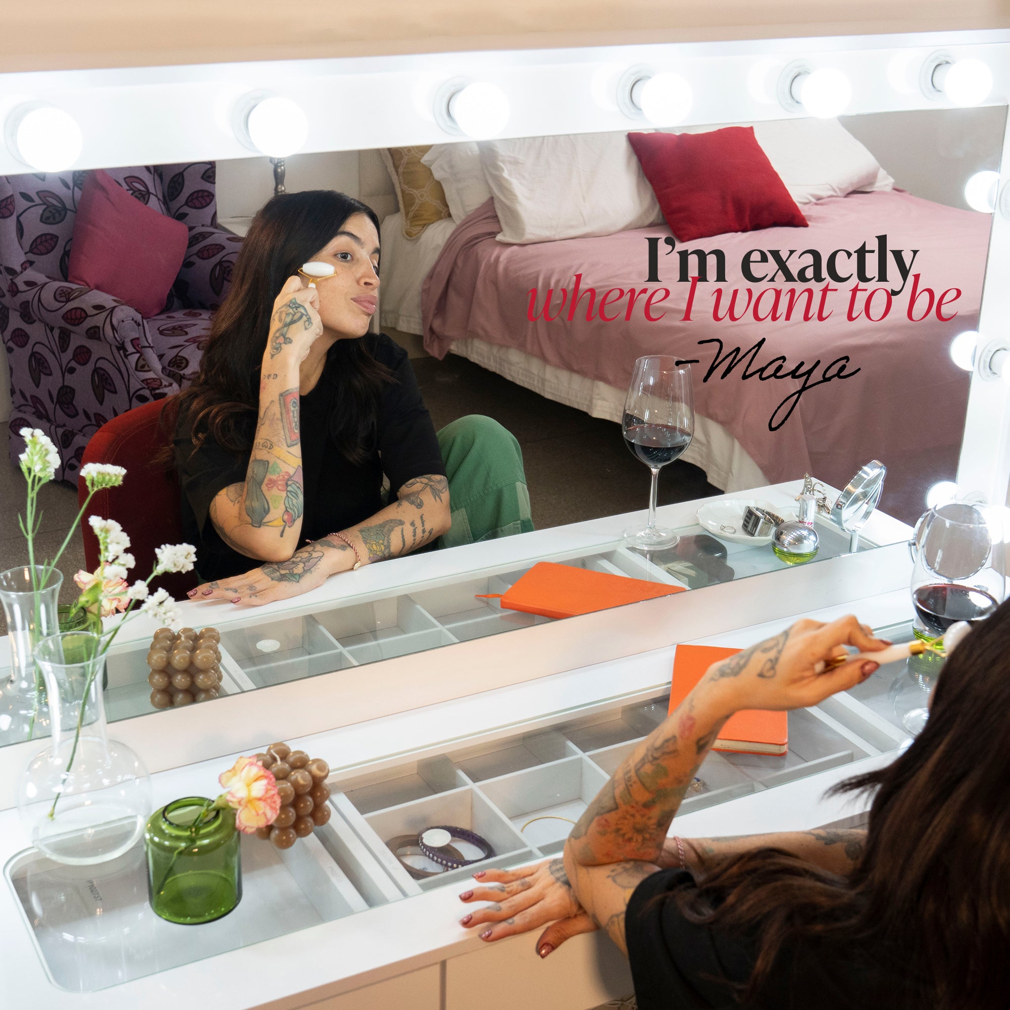 Kiana Lighted Makeup Vanity Desk