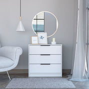 Nelly Dresser